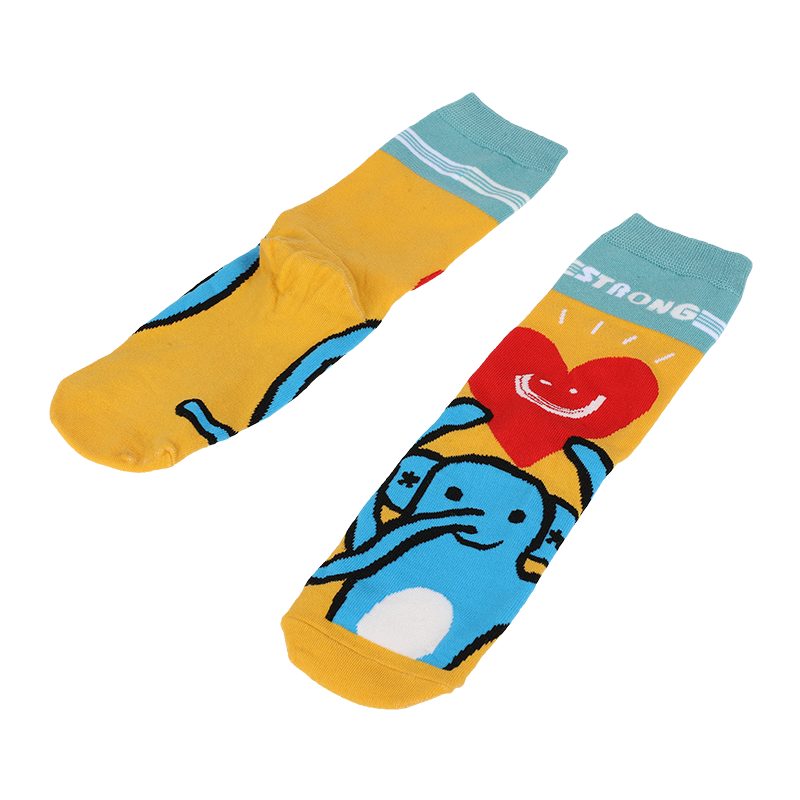 Anpassad OEM bästa jacquardnyhet unisex söt anime superhjälte anpassad bomull casual mode tubstrumpor